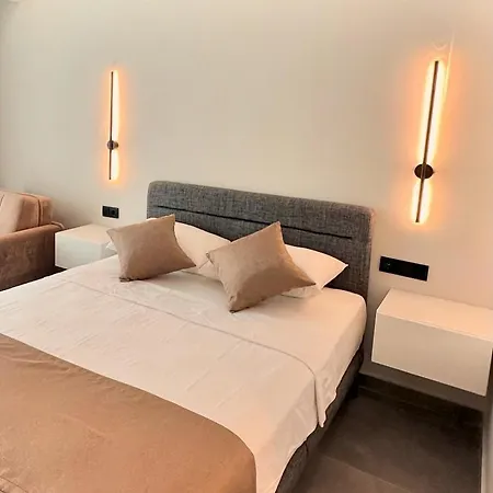 Hotel Moon